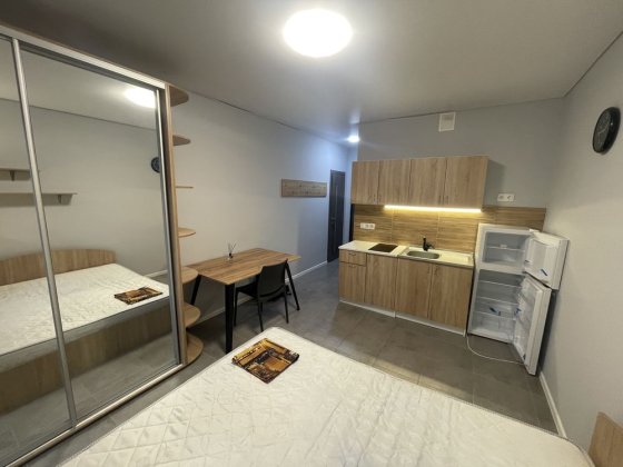 3 й пов, м Харківська, Ревуцького 40В