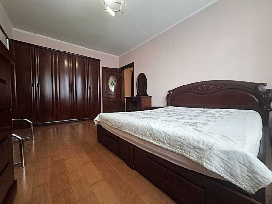 Бажана 10. Оренда 2к квартири  м. ОСОКОРКИ Генератор