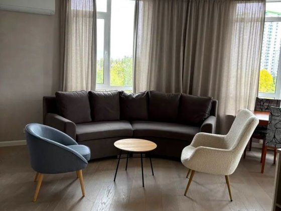 Оренда 3 кім (євро) квартири ЖК" Respublika"