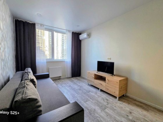 Оренда  1к в ЖК Лебединий вул. Ревуцького 40 б. м. Харківська.