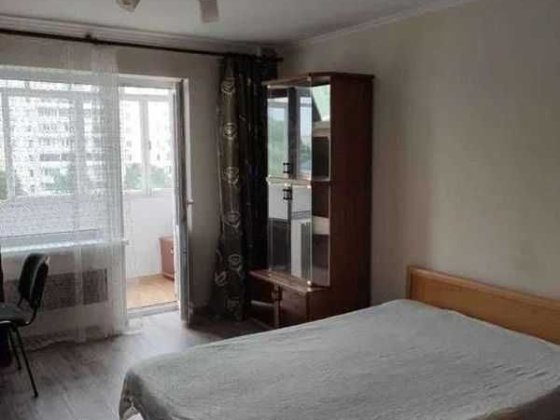 Оренда 1-к квартири на вул. Прилужна Київ