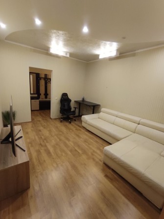 Оренда 1-кімнатної квартири в ЖК “Мега Сіті” від власника - фото 1