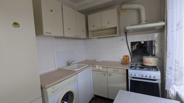 Здам 2-кімнатну кв-ру в Дніпровському р-ні, Дарницький б-р, 13 - фото 1