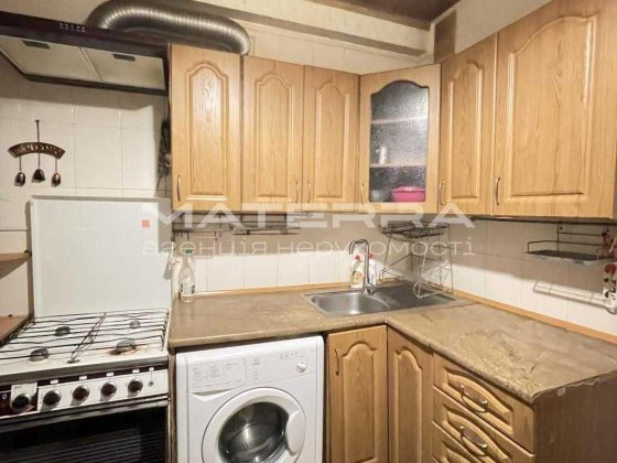 Довгострокова оренда 1-но кімнатної квартири Верховинна 80 Киев