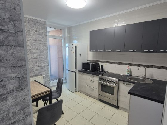 Оренда 1к Комфорт Таун Регенераторна 4  балкон