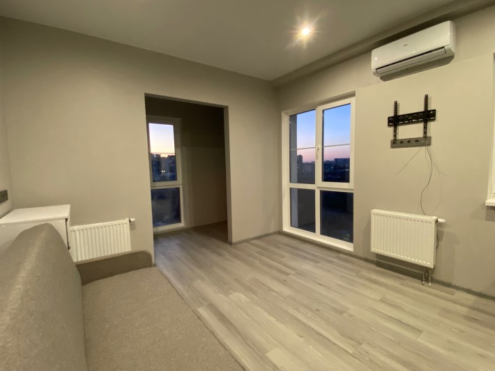 Перша здача! ЖК Нова Англія. Найкращий вид з вікна, Невисокий поверх - фото 1