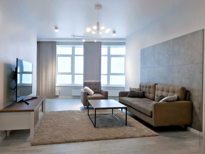 Кловский спуск, 7а, аренда 3-х комн. Без комиссионных! - фото 1