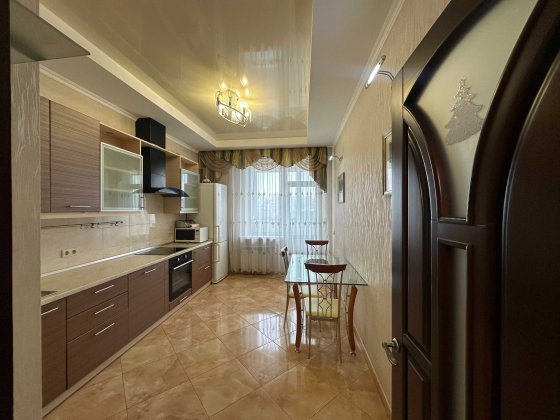 Оренда 2к.квартири 88м,метро Позняки,Осокорки