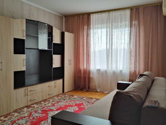 Мостицька 12, квартира в дуже гарному стані на довгострокову оренду Київ