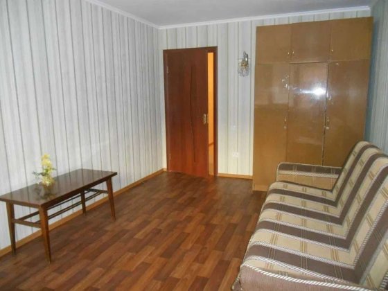 Оренда 1К Квартири, Ремонт, поруч Метро, затишне місце