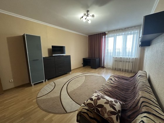 Оренда 1к квартира Бориспільська,6