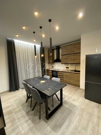 Неймовірна квартира у ЖК Рибальський Охорона 10 хв Подол Подільський - фото 1