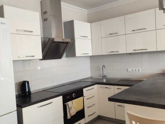 Здам в оренду 1кімнатну Руденка ЖК Парковий 14\20ц.60м2 Киев