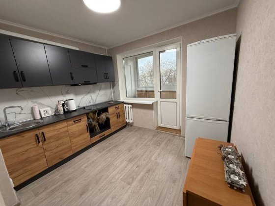 Здам 1 кімн квартиру Академіка Корольова 12 Л метро "Академмістечко" Київ