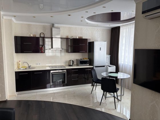 Здається в оренду 1-кімнатна квартира, вул. Феодосійська, 1-А Киев