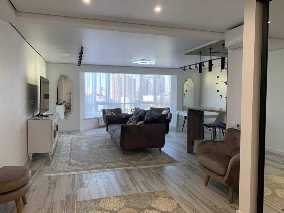 Оренда просторої 3-к квартири ЖК Престиж Хол, Печерський район Київ