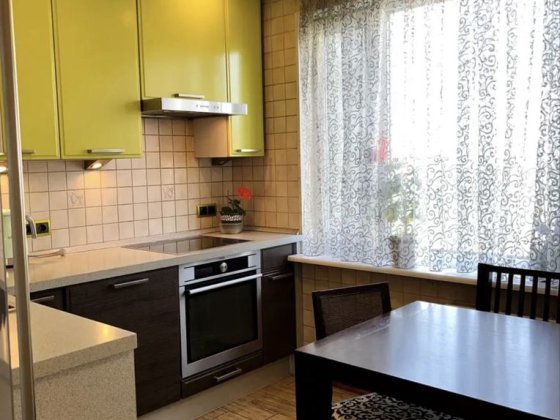 Оренда 2к.кв. Вул. Лятошинського 8, Іподром Теремки ТРЦ  Республіка