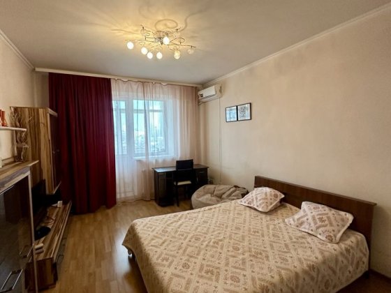 Оренда ТРЦ Комод Луначарського 14 Лівобережна Дніпровський Київ