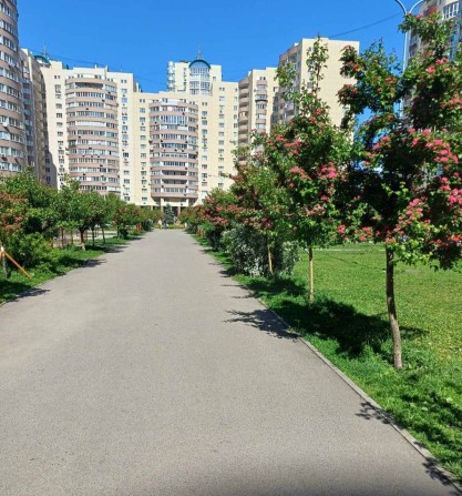 Здаю в оренду 2х.кім.кв. Київ ,жк.Парковий, бульвар Миколи Руденка 14Б - фото 1