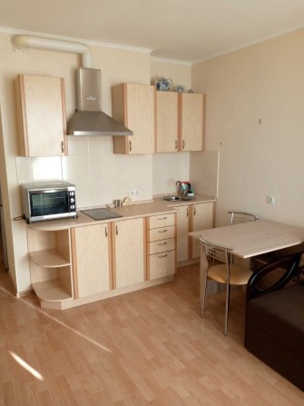 м Академ 15хв, Олевська 9, студія, є електроенергія підчас відключень! - фото 1