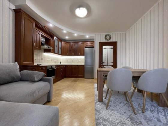 Оренда, 2к квартира, Окіпної, 8