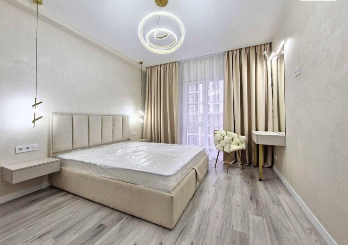 Здається в оренду євродвушка в ЖК Нова Англія - фото 1