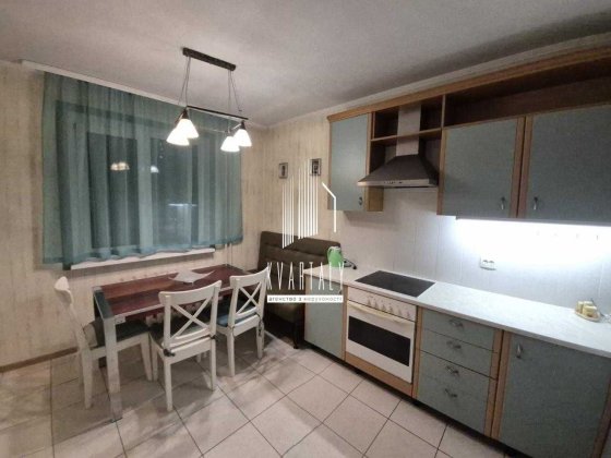 Простора 2к квартира на Позняках Київ