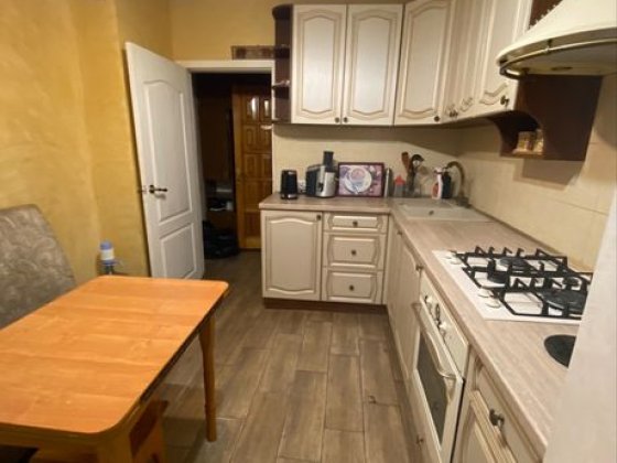 Сдам 3 квартиру Бажана 7б