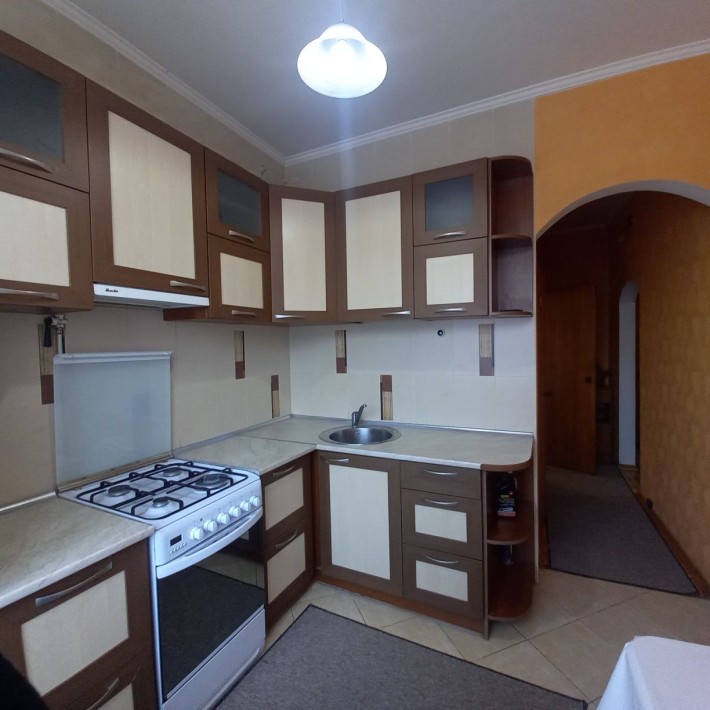 2к сталінка Печерськ, метро, вул. Ак. Філатова, 10 - фото 1