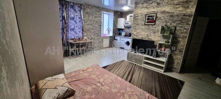 Оренда 2к квартири вул. Соборності 4. метро Дарниця - фото 1