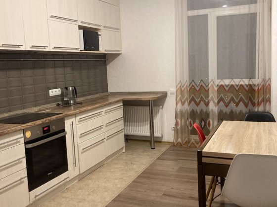 Простора 1-на квартира, вул. В.Кікабідзе 12А, ЖК” Маргарита”! Київ