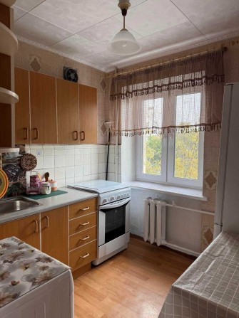 Здається 2-кім.квартира вул.Каденюка Дніпровський район - фото 1