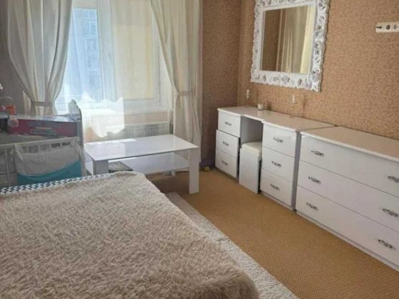 оренда 3 кімнатна м. Харківська, Братства Тарасівців 12/37, Дарницький