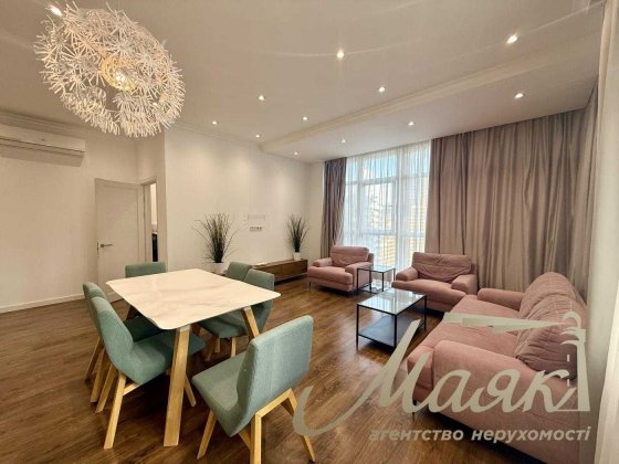 Аренда 3-комнатной квартиры в ЖК «Новопечерские Липки», ул. Андрея Верхогляда, Центр