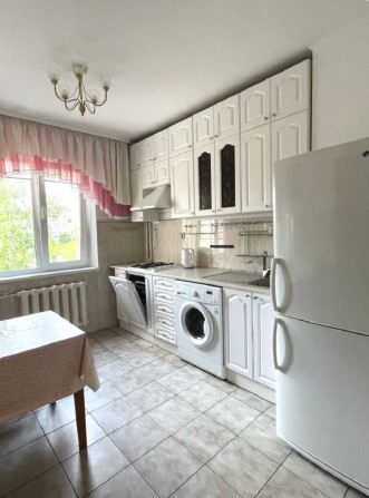 Здам в оренду 3-к.кв. Осокорки, вул. Урлівська. - фото 1