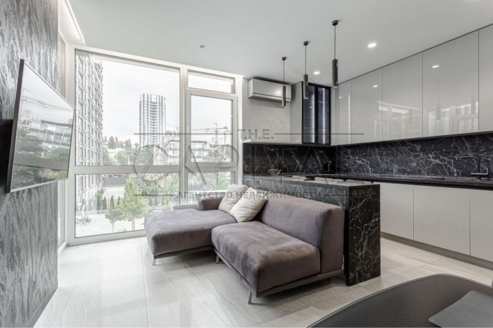 Аренда 3-к квартиры в 82м2 в ЖК Французский квартал 2, ул.Маккейна - фото 1