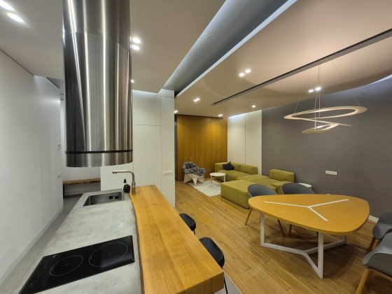 Здам квартиру в новому ЖК на Звіринецькій Киев