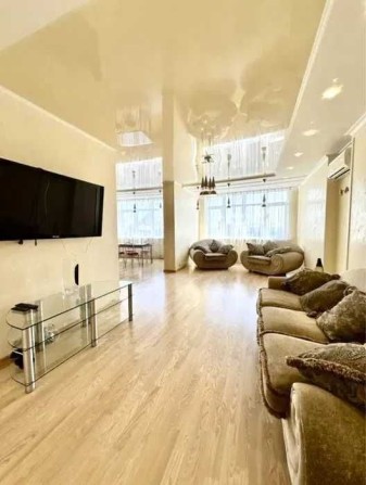 Оренда 4-к кв Київ. Святошинський р-н вул. Львівська 22 - фото 1