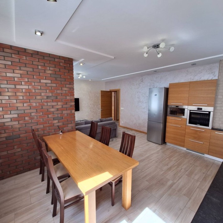 Здам 3.х квартиру вул Драгоманова 2 - фото 1