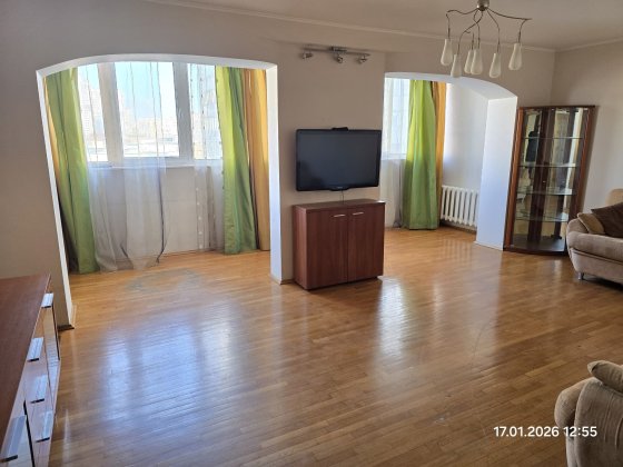 Здам в оренду трикімнатну квартиру. БЕЗ КОМІСІЇ. Позняки. вул.Гмирі 9в Київ