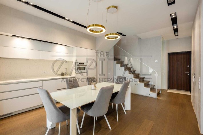 Оренда дворівневої квартири в ЖК Central Park, Печерськ, вул. Маккейна - фото 1