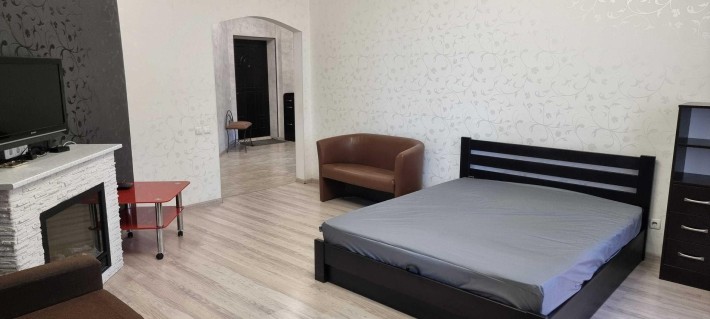 Здається в оренду 1-кімнатна квартира, вул. Коновальця, 44-А - фото 1