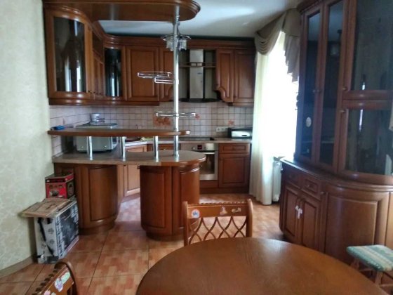 Здається 3 кім.кв.,м.Вокзальна, пр.Повітряних Сил,б.19 Киев