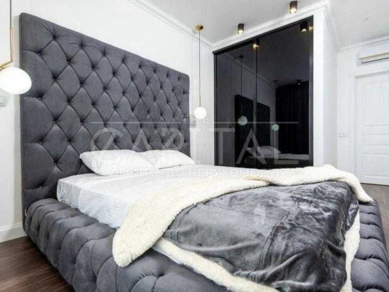 Простора та функціональна  Французький 2 Предславинська Печерськ Киев