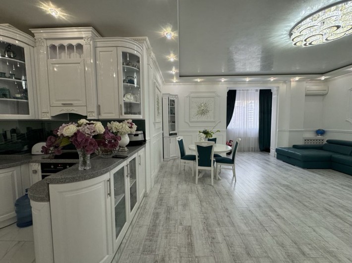 Оренда 3-х кімн Зoлотоустівська 47-49, Берестейський проспект, Центр - фото 1