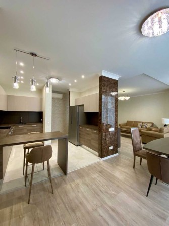 Здається квартира в ЖК Бульвар Фонтанів з можливістю встан. інвертора - фото 1