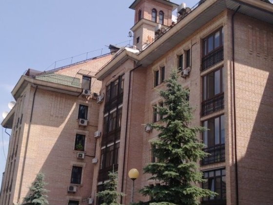 Варязький провулок 14Клубний будинкок звласною котельнею.Бехтеревський Київ