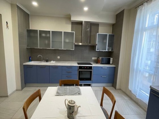 Бульварно Кудрявська 36, Оренда 3к квартири