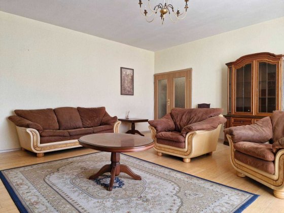 Оренда  4-кімнатної квартири вул. Дмитрівська. Киев