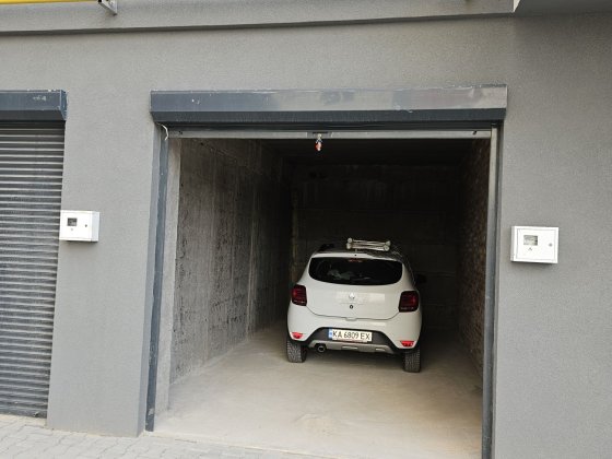 Здам Гараж 22м" 6,7х3,3м  на першому поверсі ЖК Студентський . Хмельницький